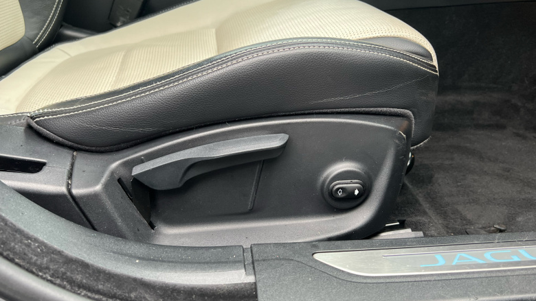 Jaguar XF 2.0d [180] R-Sport 4dr Auto Diesel Saloon